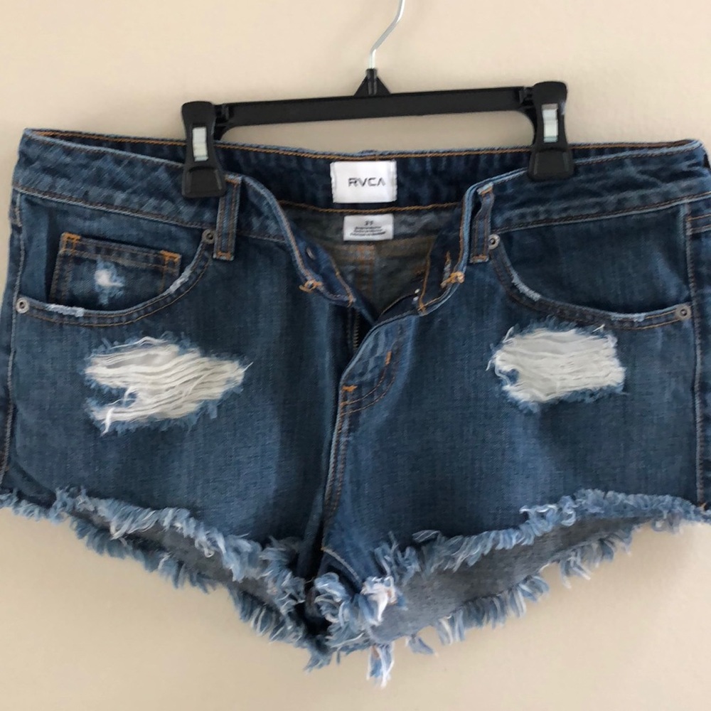 RVCA shortie shorts. Washed & never worn!!
